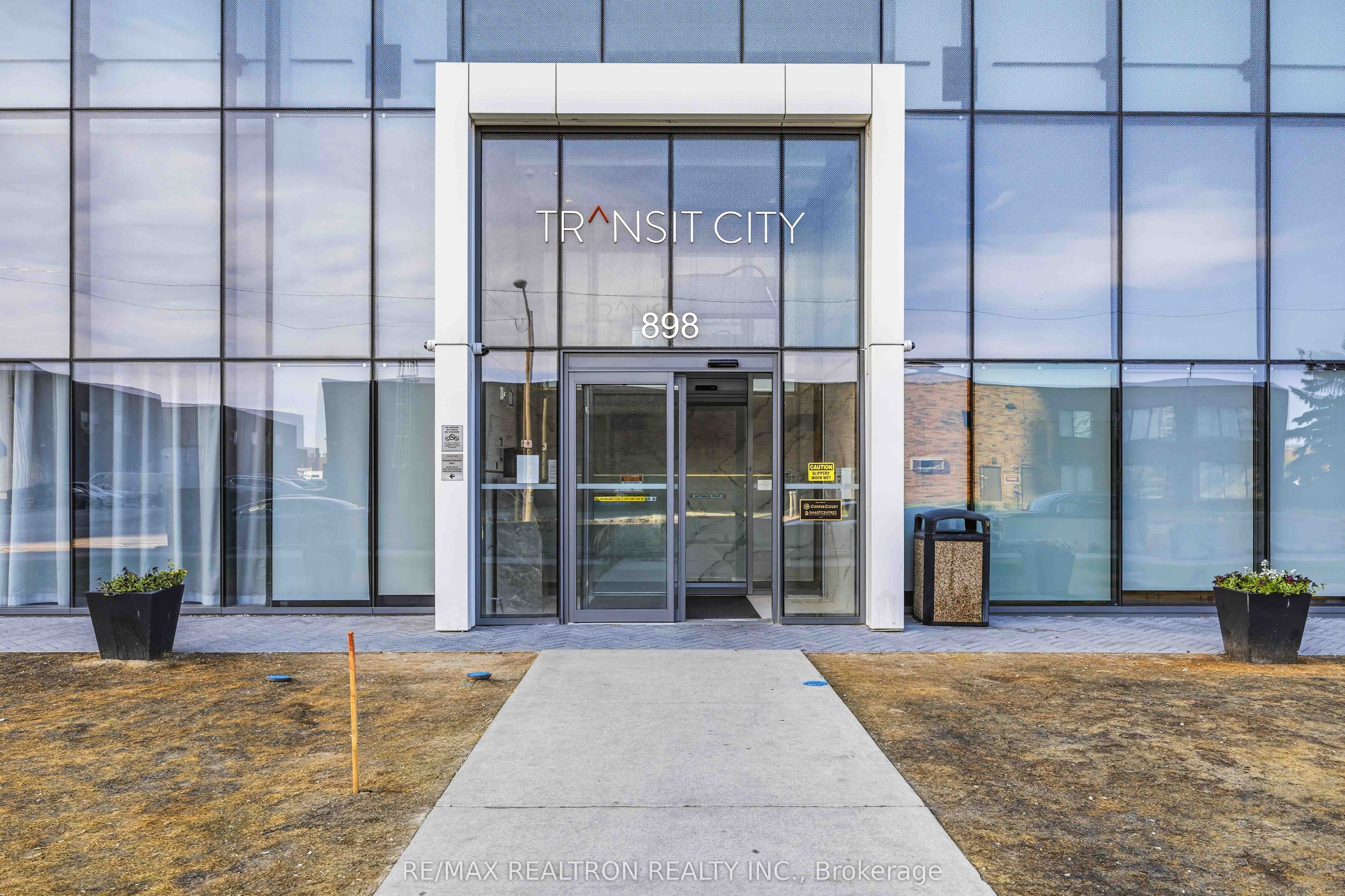 903-898 Portage Parkway, Vaughan, ON, L4K 0J6 photo 2
