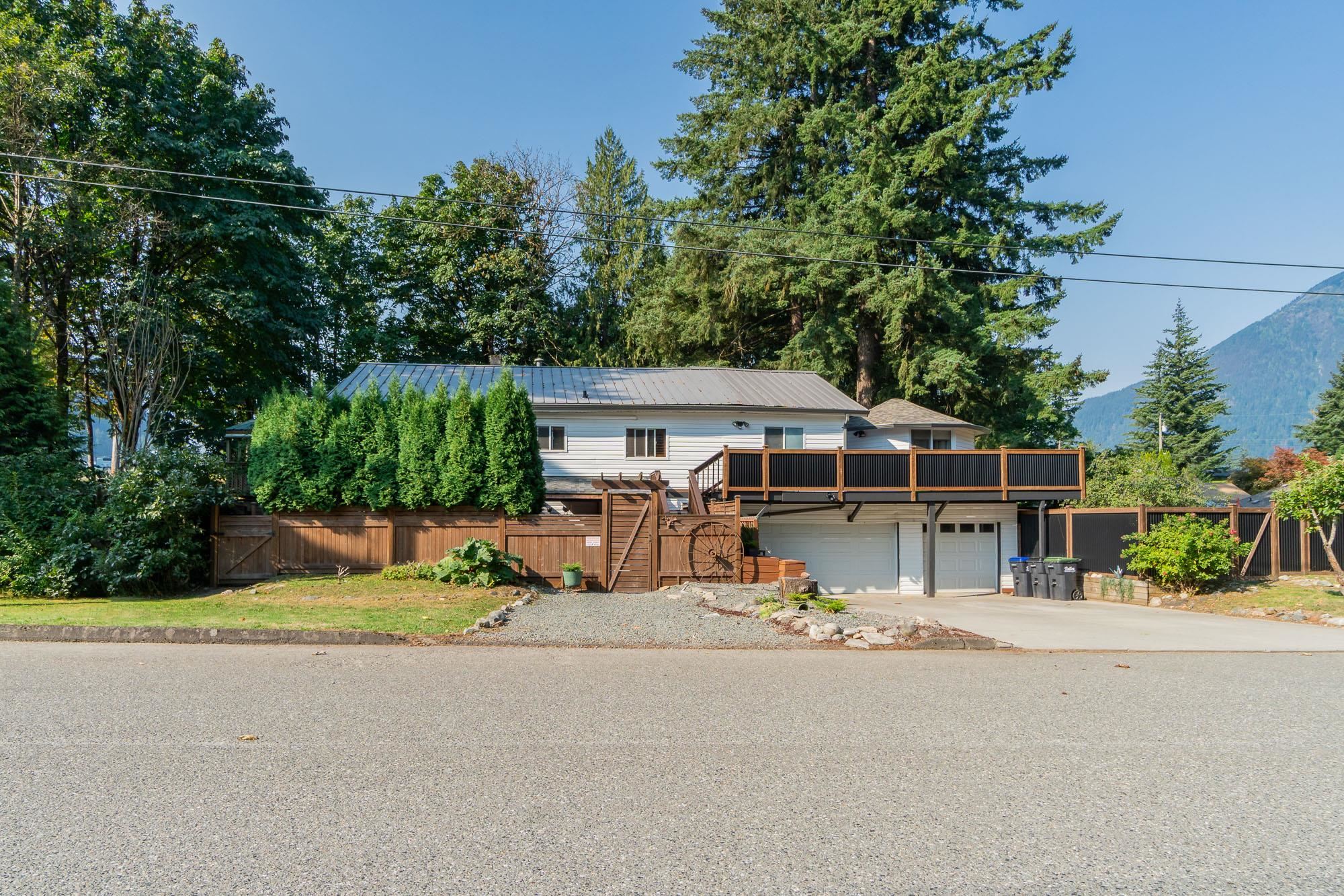 Additional image 2 of 695 Hudson Bay Street, Hope, BC, V0X 1L4