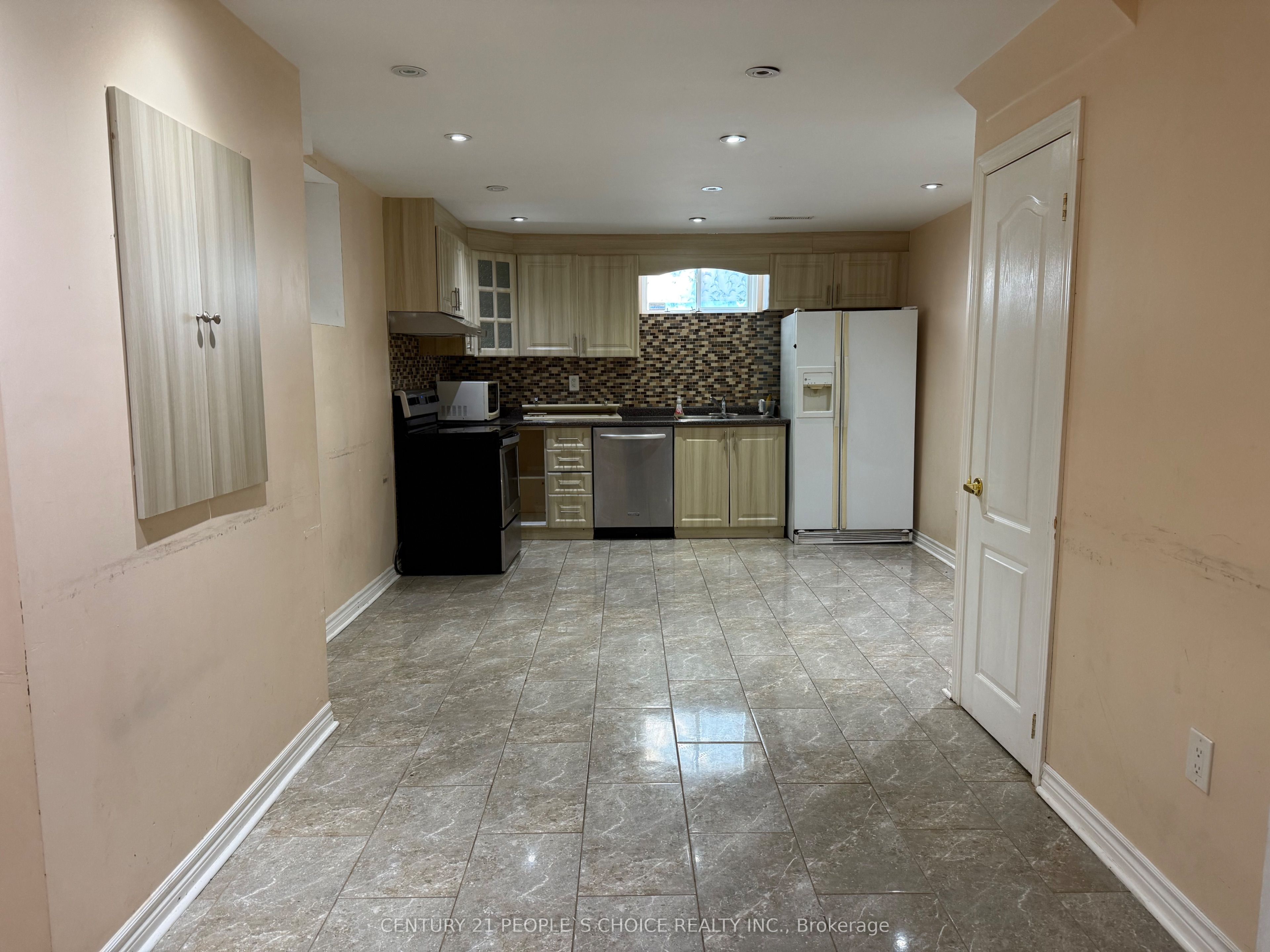 Additional image 2 of Lower-5689 Sidmouth Street, Mississauga, ON, L5V 2H1