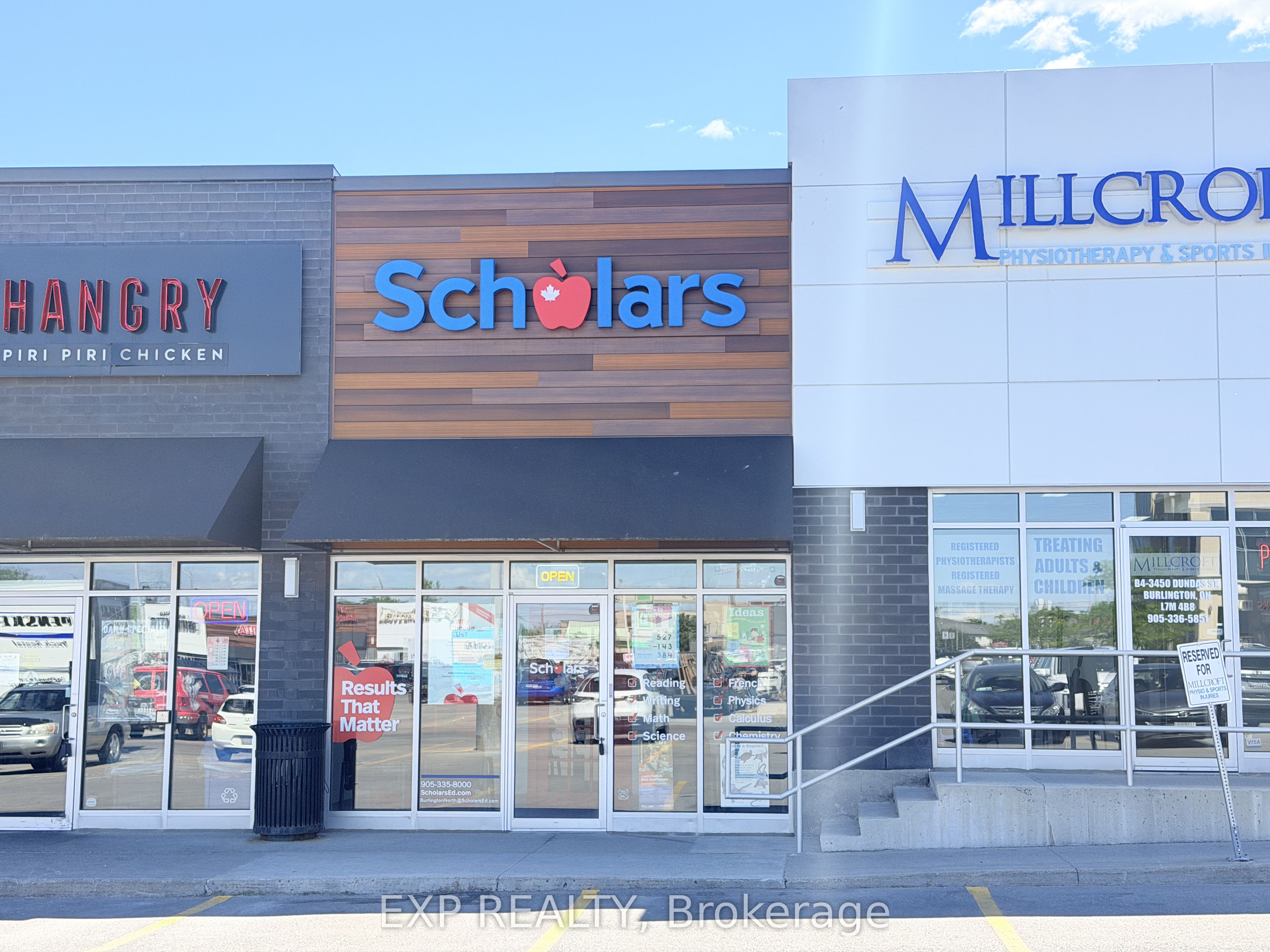 B-5-3450 Dundas Street, Burlington, ON, L7M 4B8