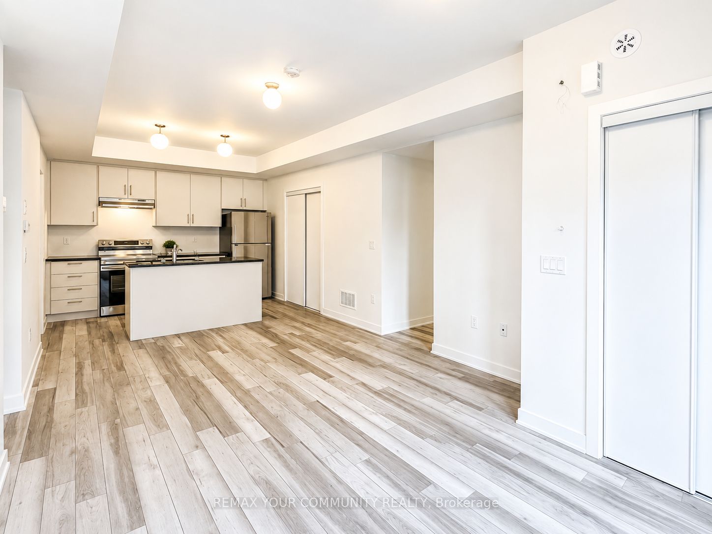 Additional image 2 of 6B-15100 Yonge Street, Aurora, ON, L4G 4C8