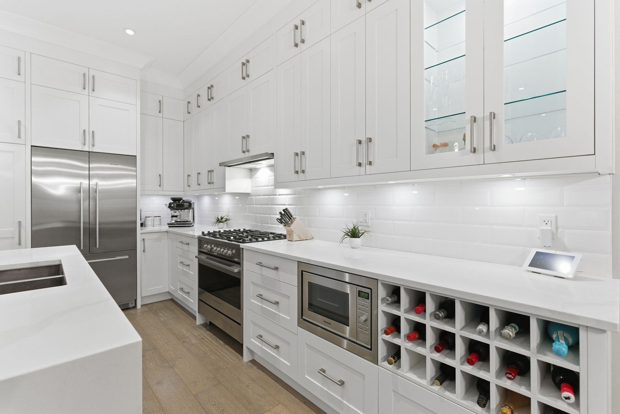 Additional image 2 of 15786 23b Avenue, Surrey, BC, V4A 9Y4