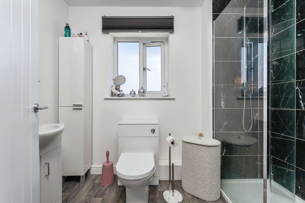 Additional image 7 of 4 bed semi-detached house for salePendyffryn Road, Rhyl LL18