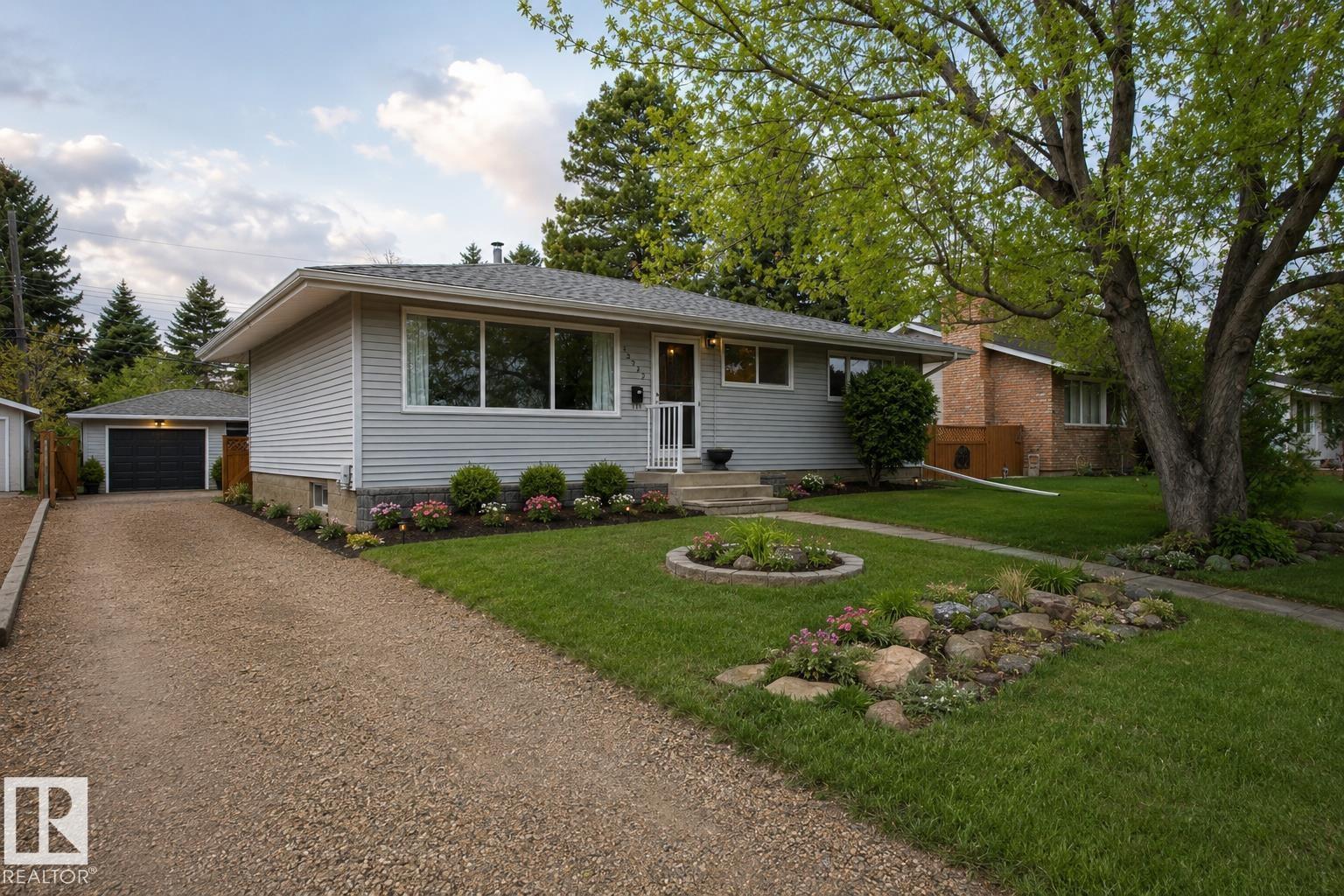13312 137 Street NW, Edmonton, AB, T5L2A9