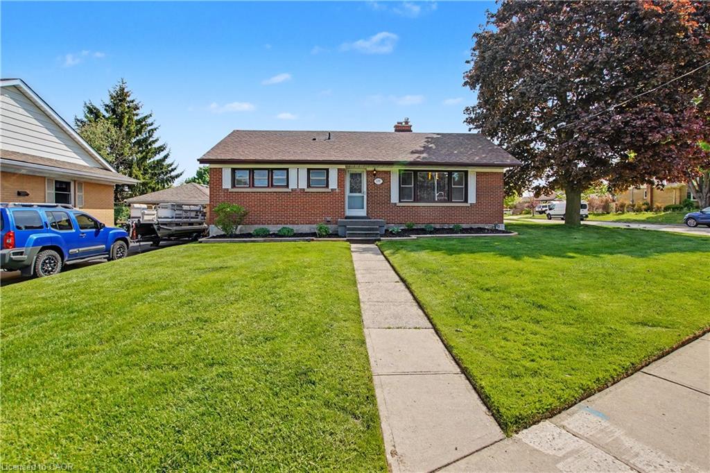 100 Weber Street S, Waterloo, ON, N2J 2A3