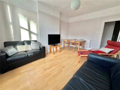 Palmerston Road, London N22