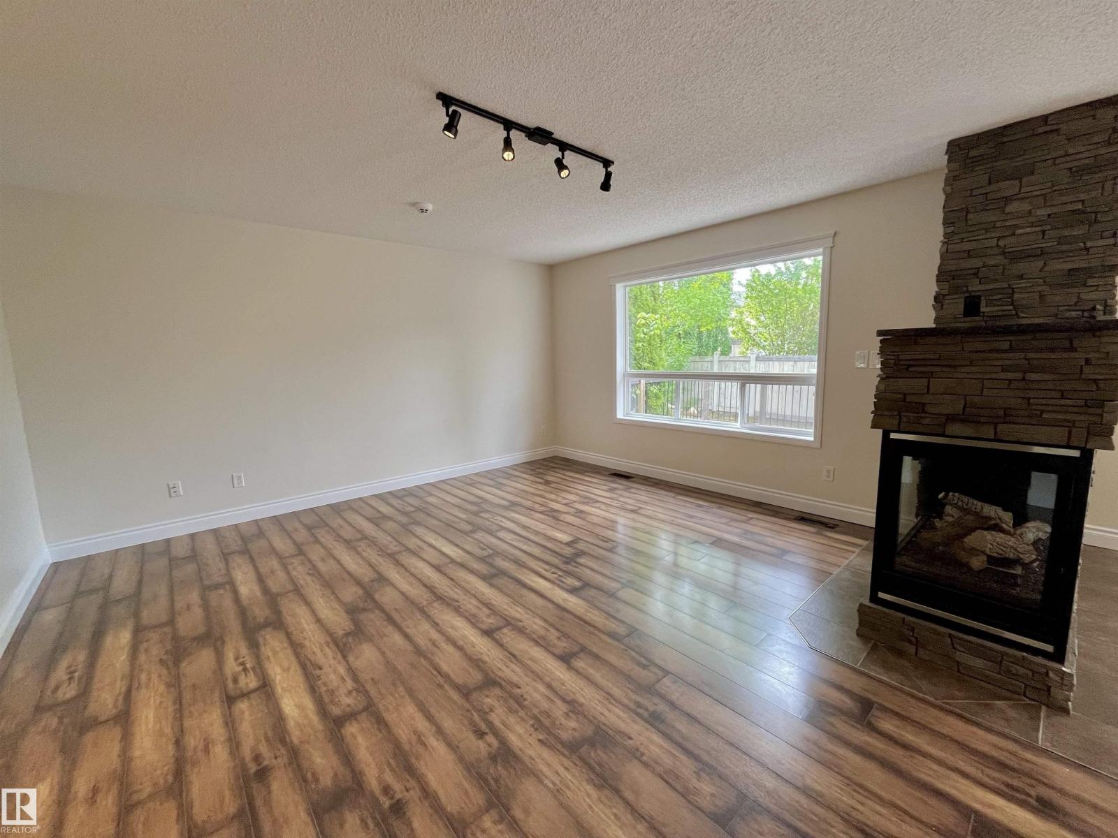 10 Erickson Close, St. Albert, AB, T8N7G5 photo 3