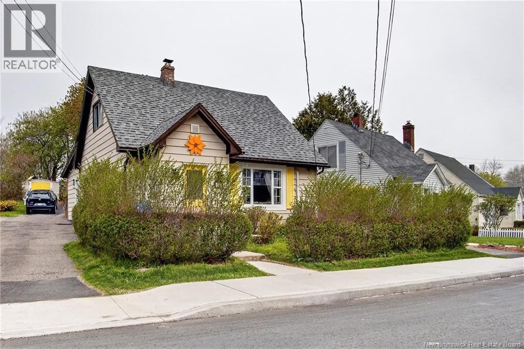 32 Montgomery Crescent, Saint John, NB, E2K2S9 photo 2