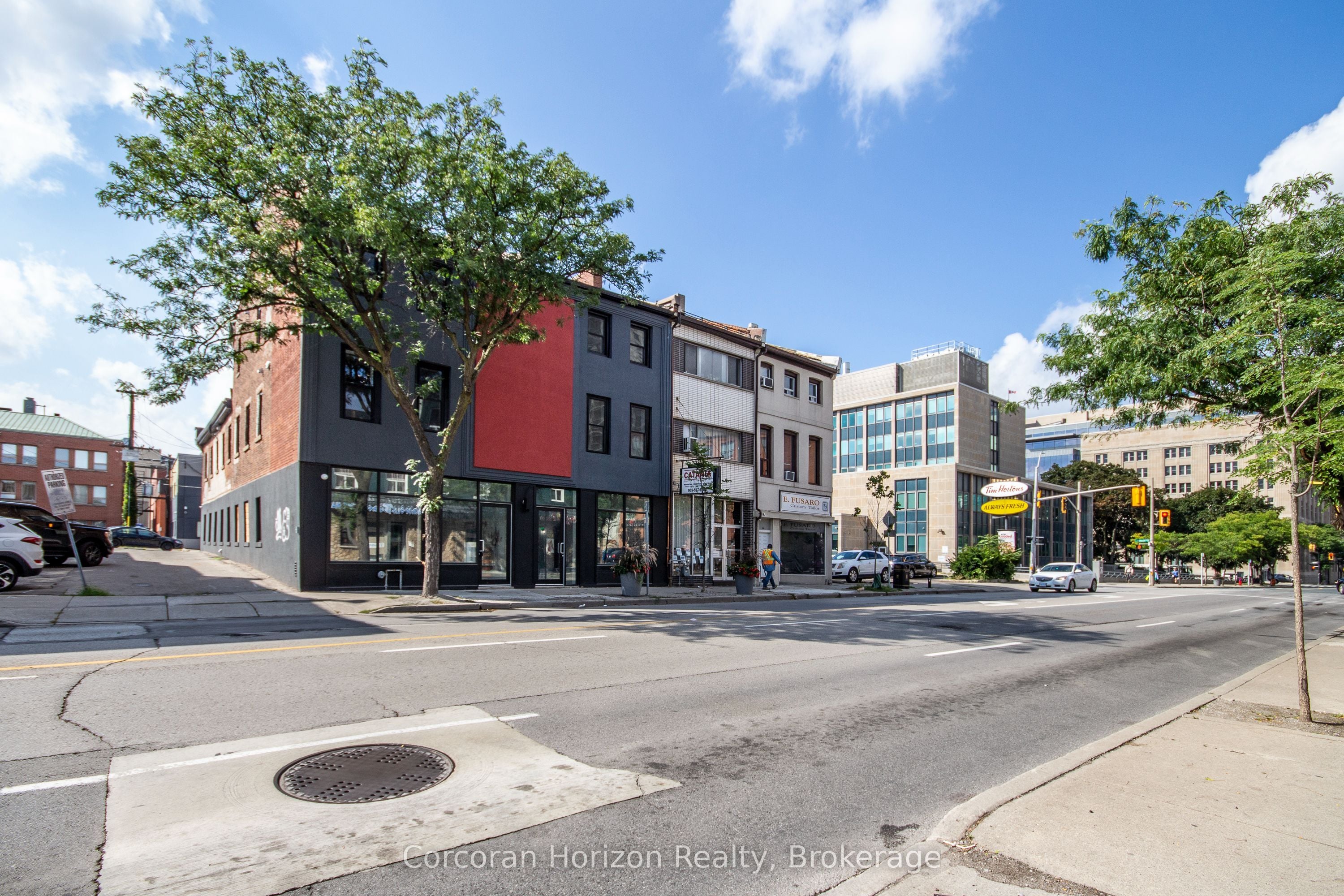 Full-90 John Street S, Hamilton, ON, L8N 2C1
