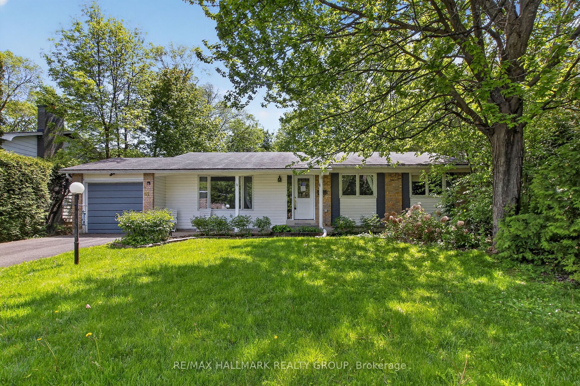 Additional image 3 of 41 Parkmount Crescent, Ottawa, ON, K2H 5T3