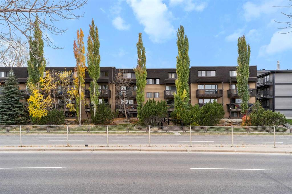 39-3519 49 Street NW, Calgary, AB, T3A 2C7