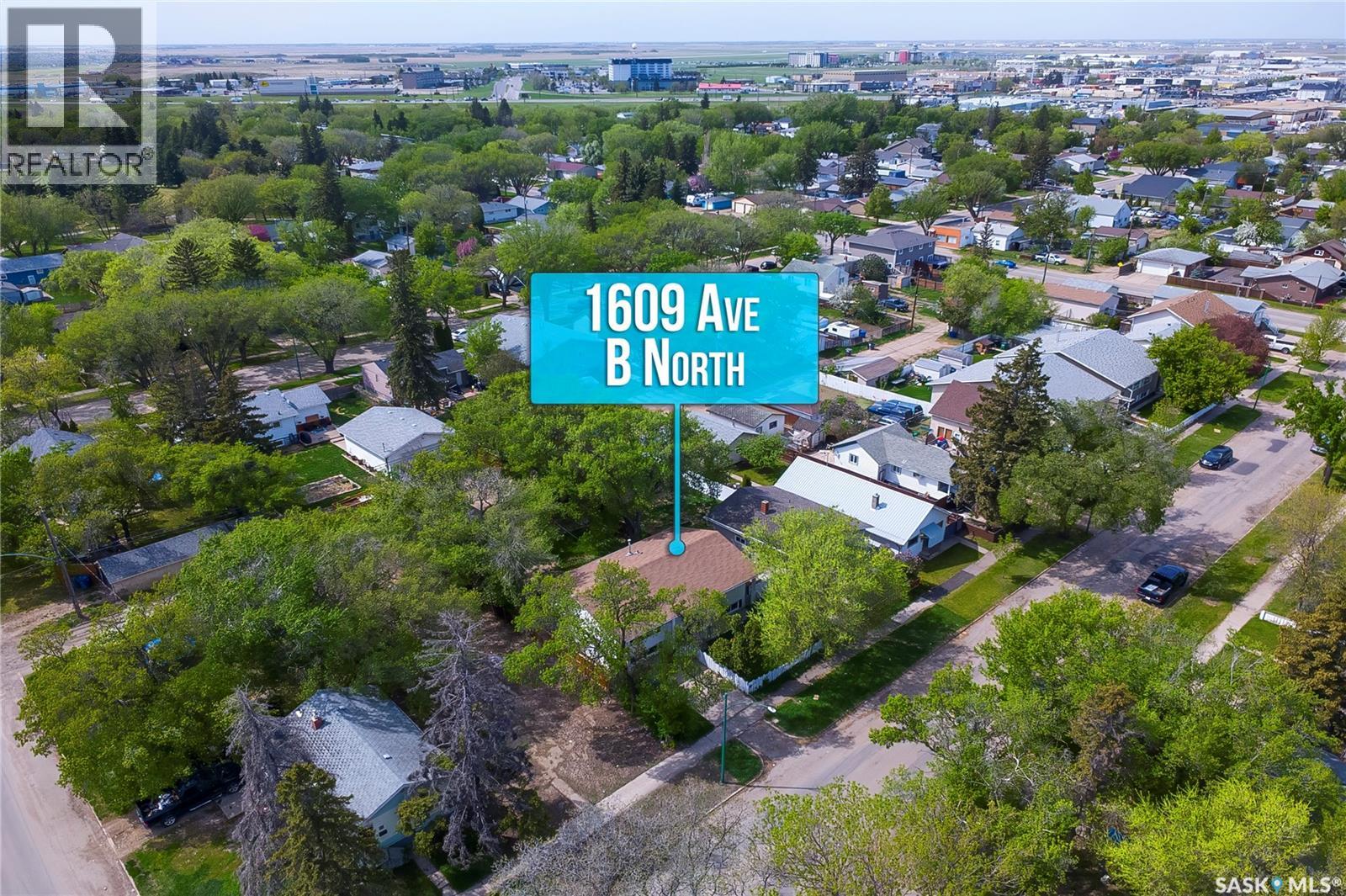 1609 B Avenue N, Saskatoon, SK, S7L1H2 photo 2