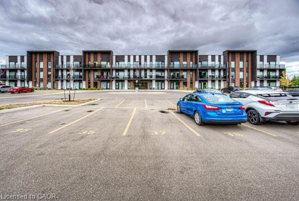 107-5 Wake Robin Drive, Kitchener, ON, N2E 0H6 photo 3
