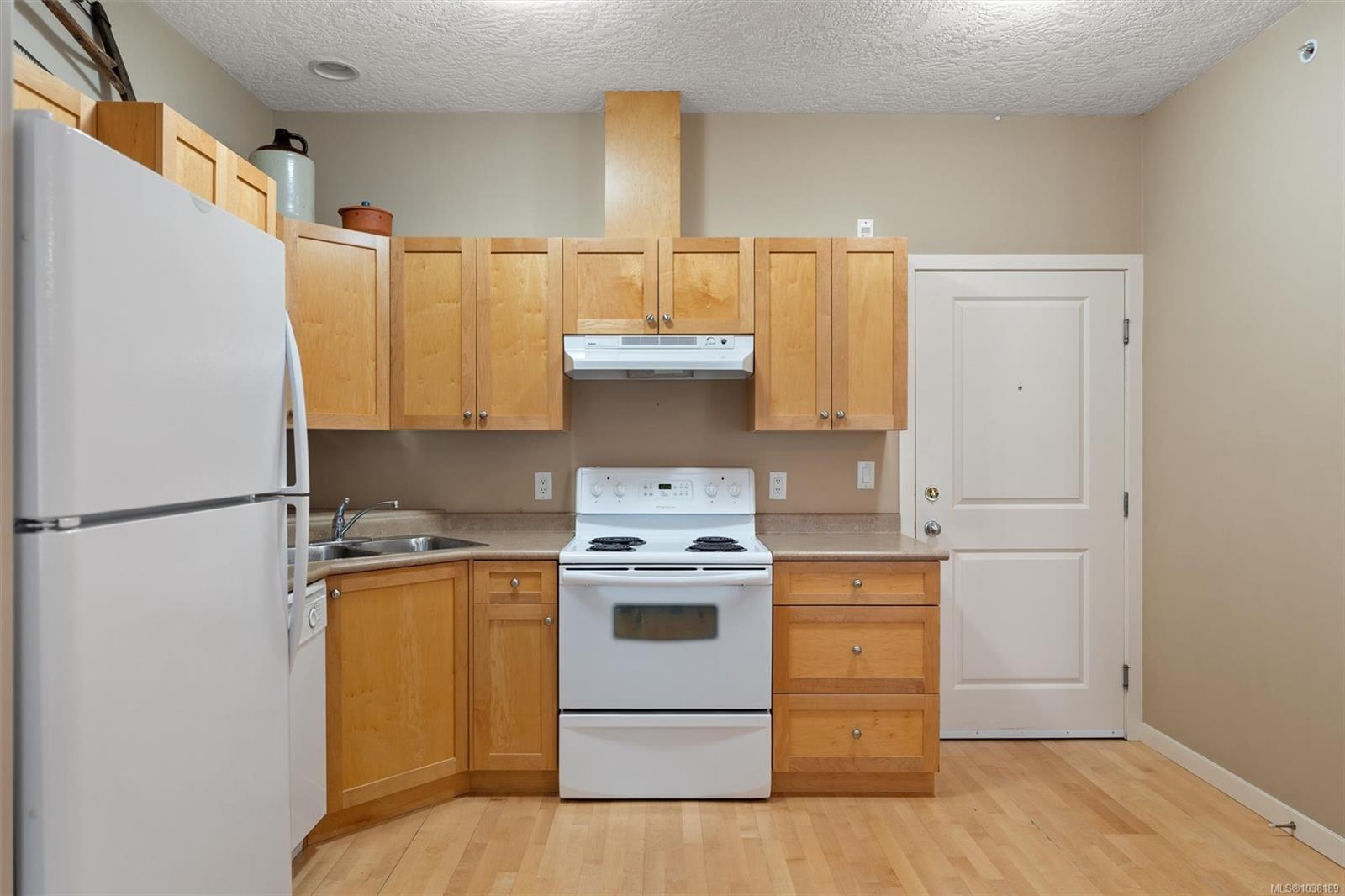 Additional image 5 of #301-2844 Bryn Maur Road, Langford, BC, V9B 3T4