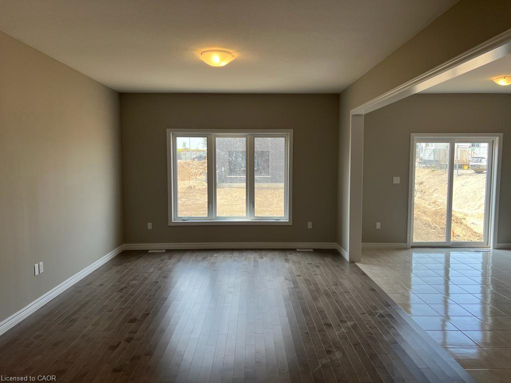 10 Sugar Trail, Kitchener, ON, N2R 0S5 photo 5