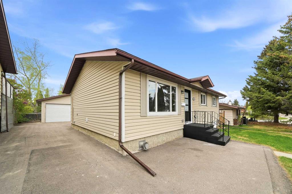 105 Cunningham Crescent, Red Deer, AB, T4P 2S2 photo 4