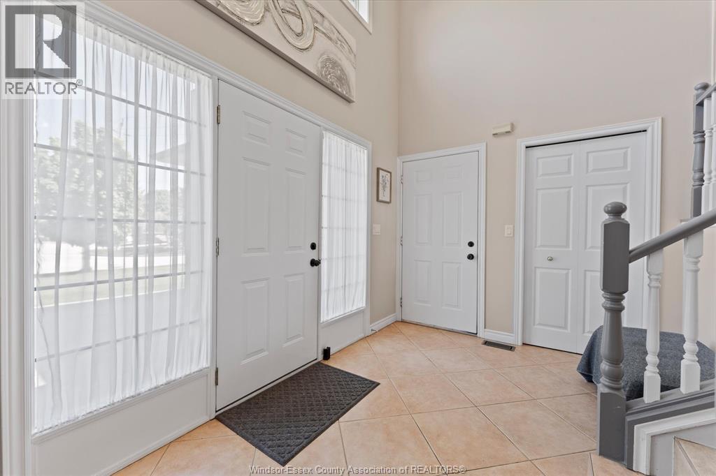 9597 Manitou , Windsor, ON, N8P1H8 photo 5