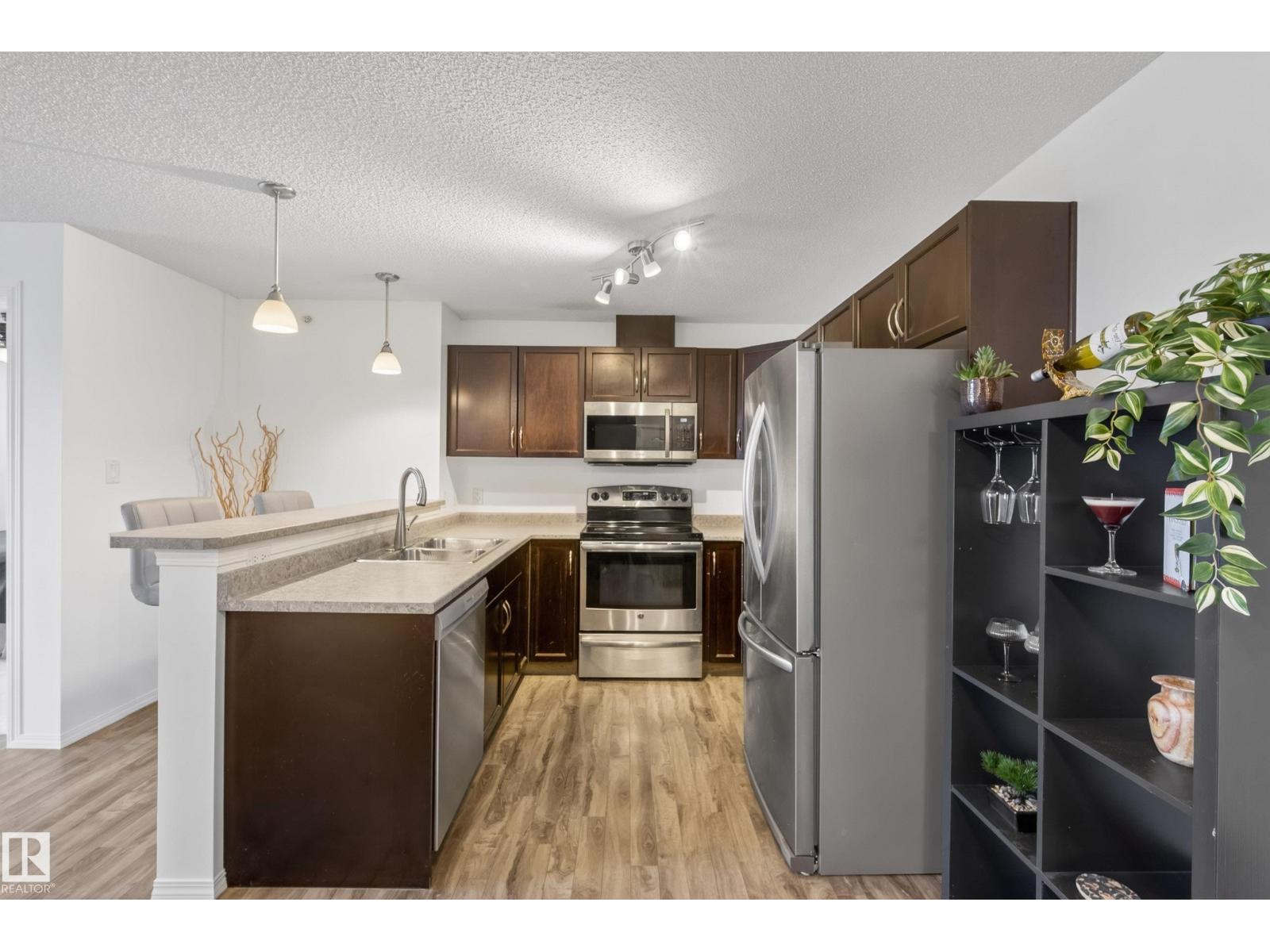414-5951 165 Avenue NW, Edmonton, AB, T5Y0J6