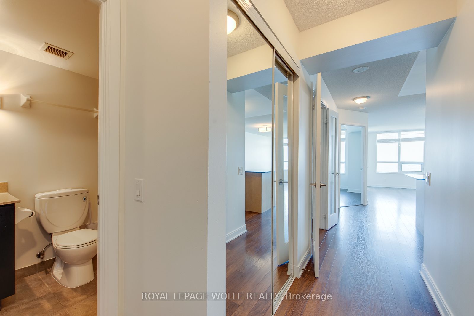 Additional image 4 of 2251-25 Viking Lane, Toronto, ON, M9B 0A1
