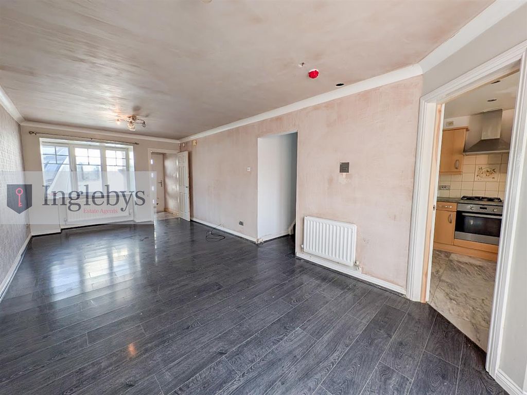 Additional image 2 of 5 bed semi-detached house for saleTrevose Close, Redcar TS10