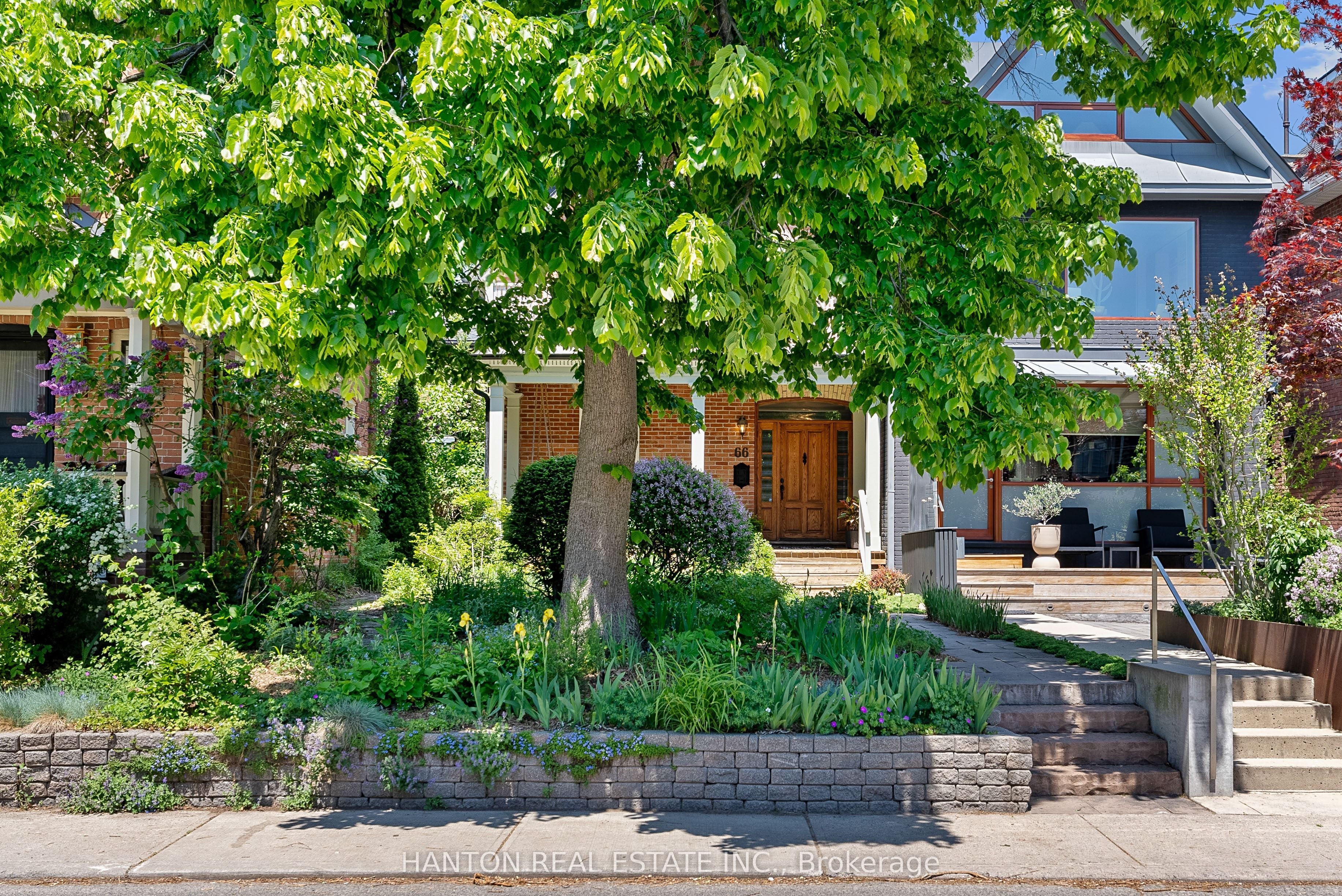 66 Hogarth Avenue, Toronto, ON, M4K 1K3 photo 2