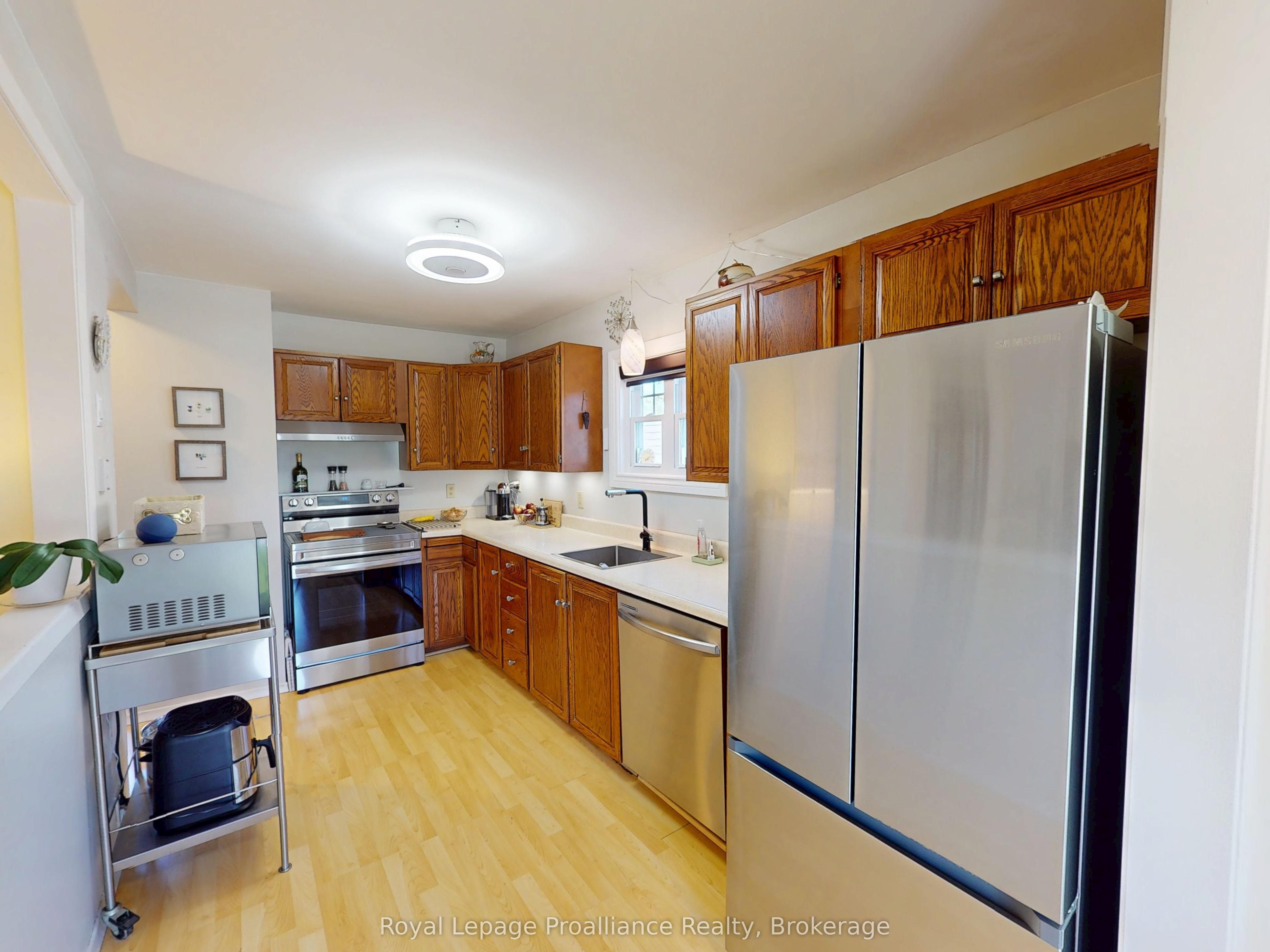 192 Pine Street, Belleville, ON, K8N 2N2 photo 4