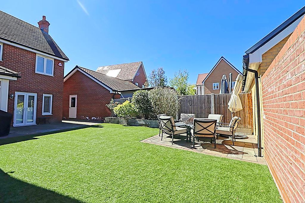 Additional image 9 of 4 bed detached house for saleEdmund Close, Rochford SS4