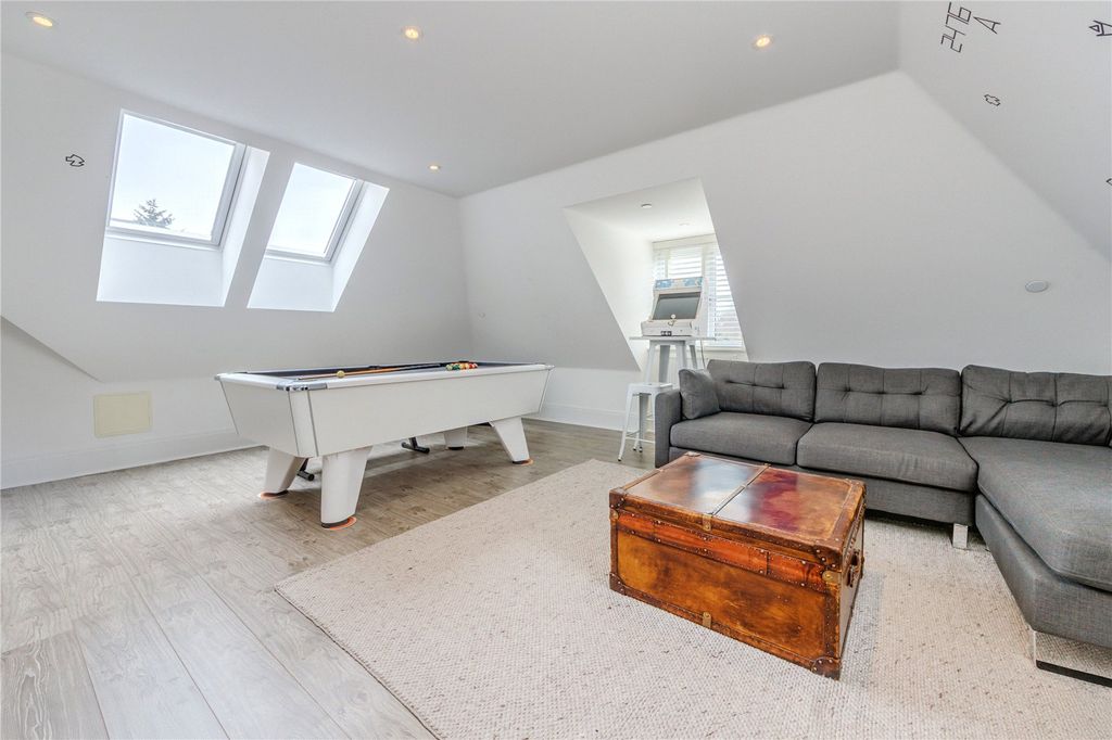 Additional image 30 of 6 bed detached house for saleViburnum Gate, Radlett, Hertfordshire WD7