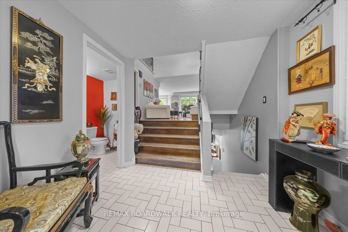 Additional image 4 of 24 Hackett Street, Ottawa, ON, K1V 0P7