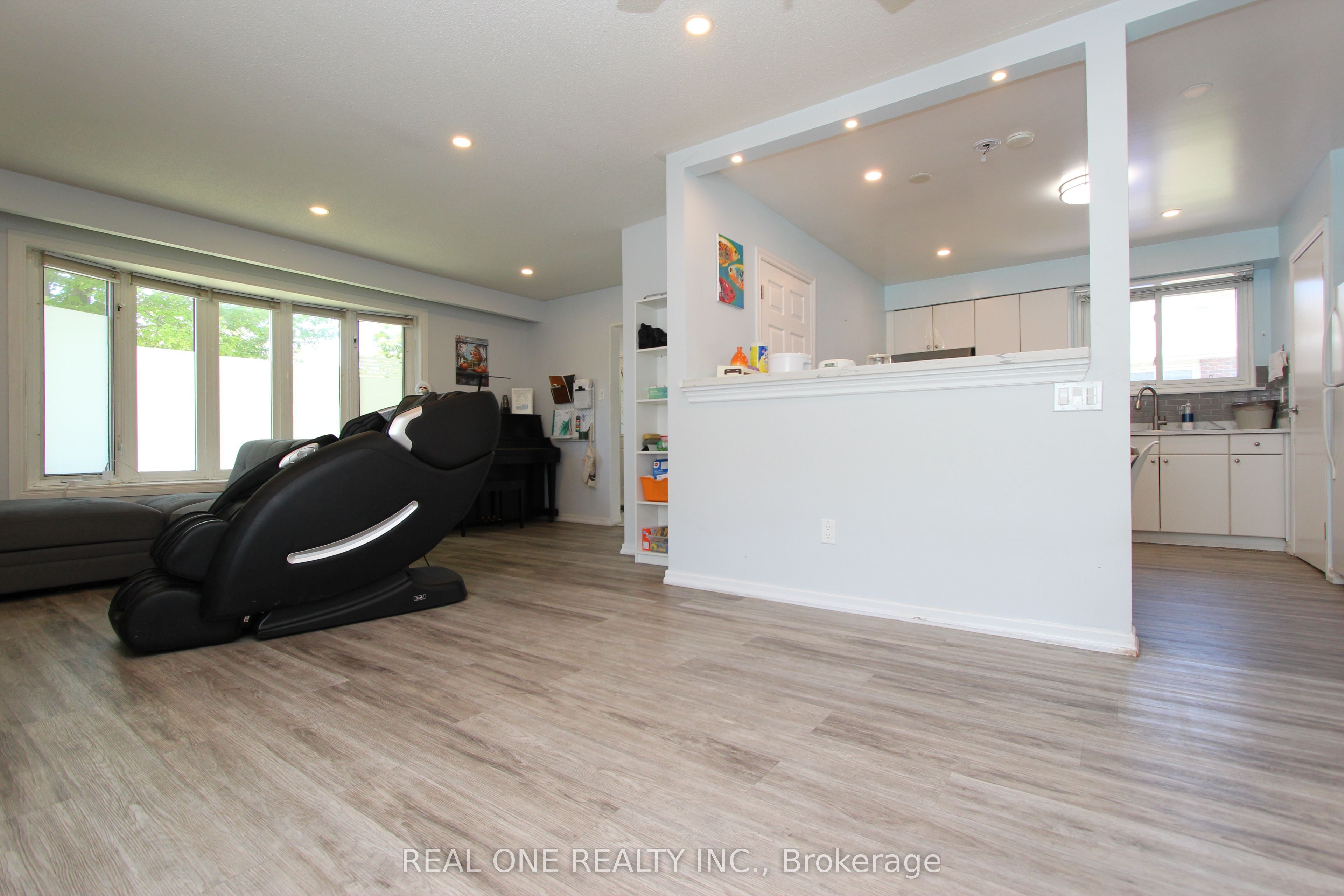 Additional image 5 of 25 Bigwin Drive, Aurora, ON, L4G 3C4