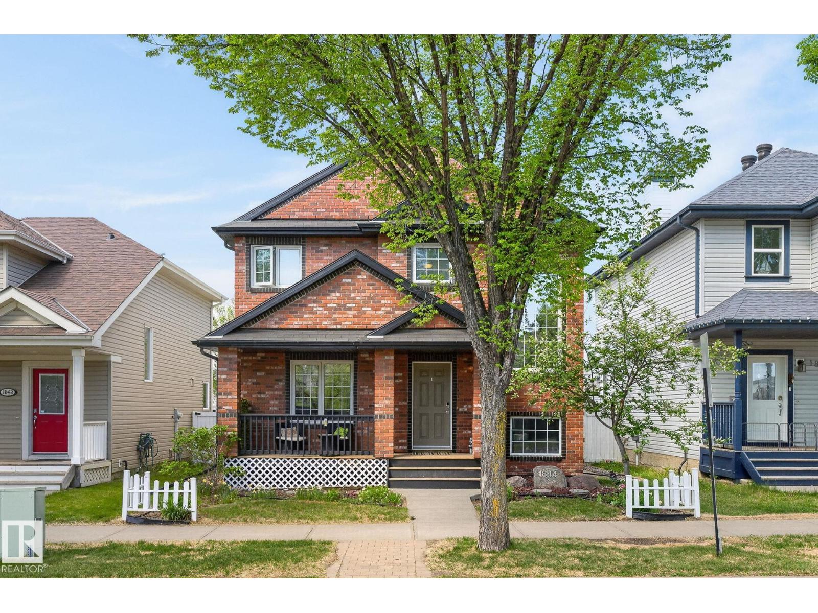 1844 Towne Centre Boulevard NW, Edmonton, AB, T6R3B7