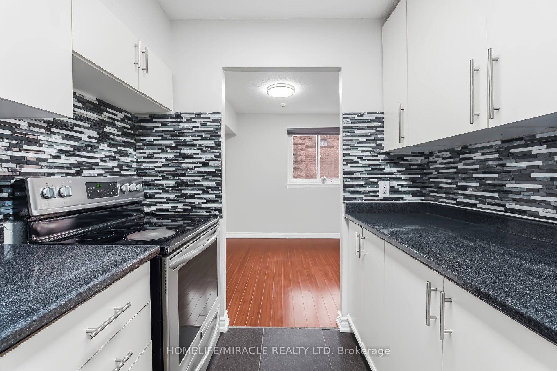 103-140 Ling Road, Toronto, ON, M1E 4V9