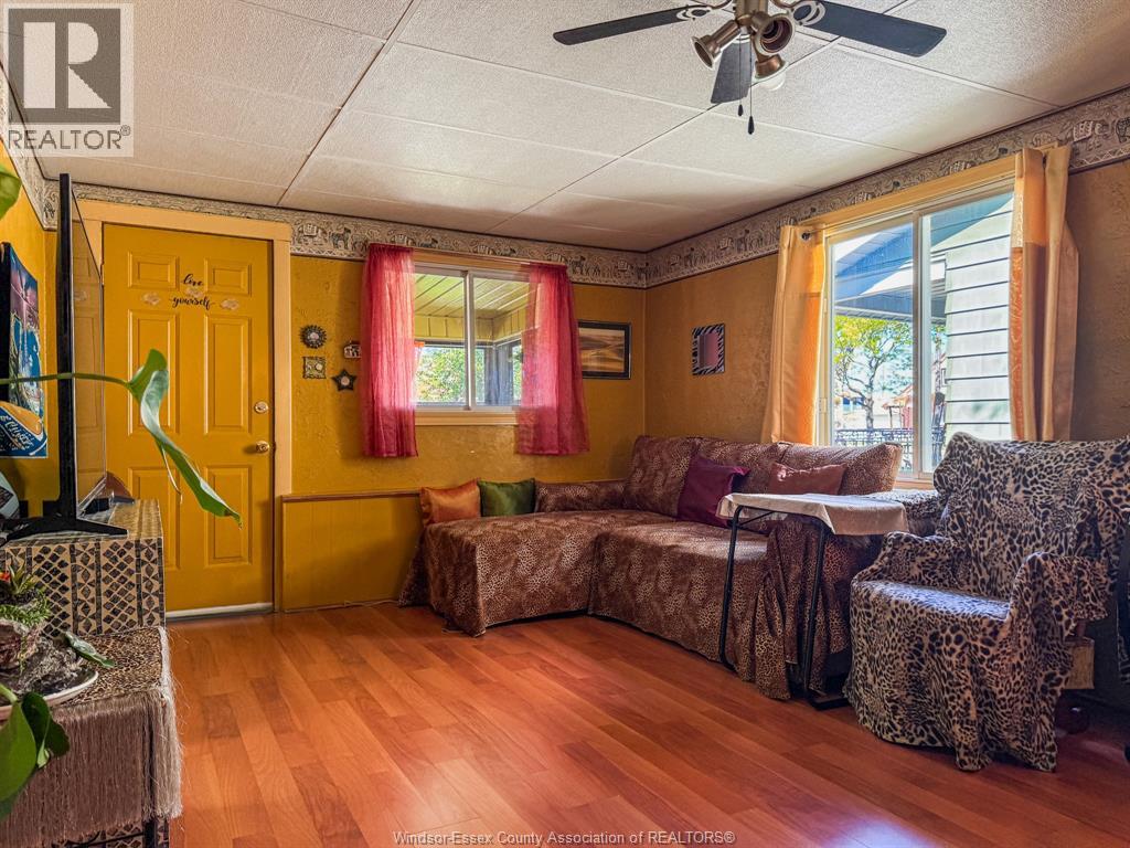 1614 Albert , Windsor, ON, N8Y3R5 photo 5
