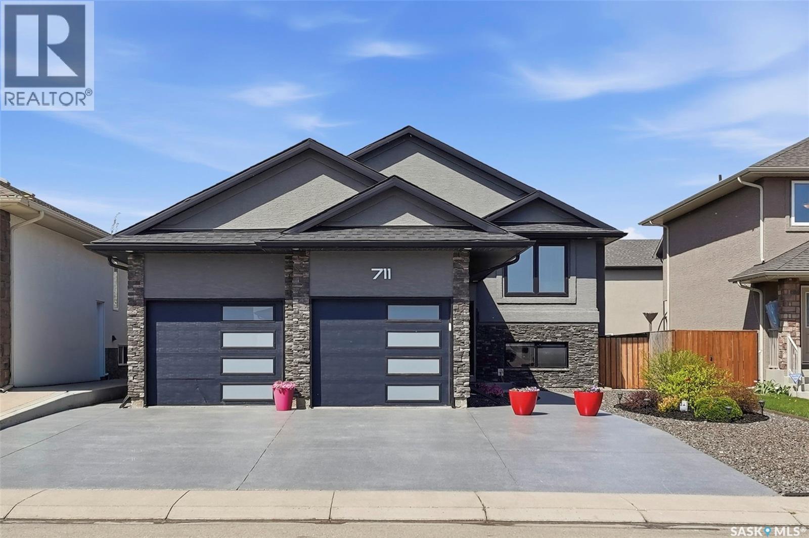 711 Sutter Crescent, Saskatoon, SK, S7T0R4