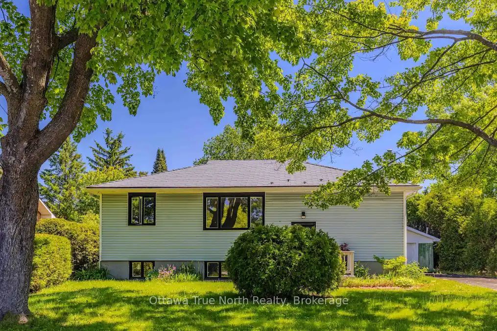 35 Tauvette Street, Ottawa, ON, K1B 3A1