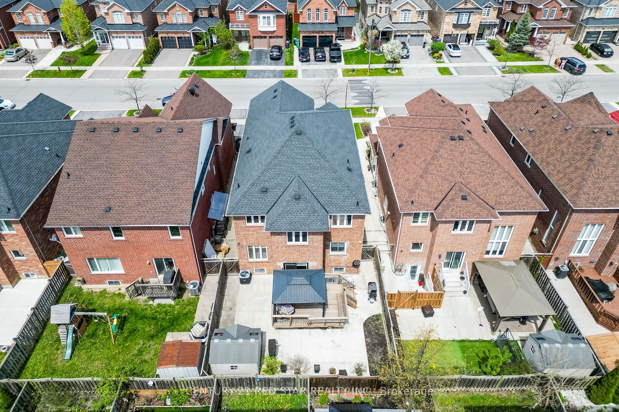 396 Derrydale Drive, Mississauga, ON, L5W 0E1 photo 2