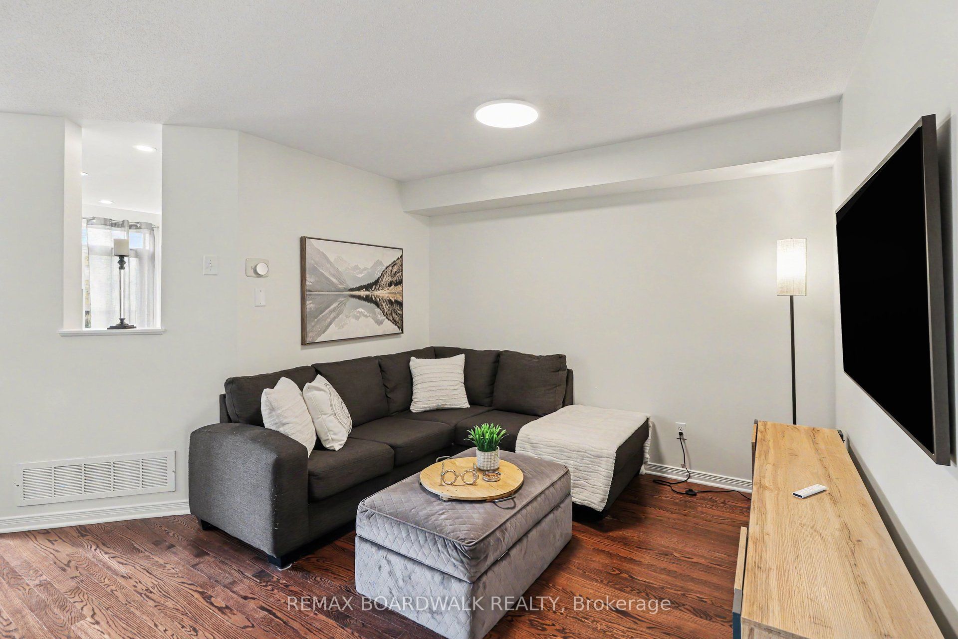 Additional image 6 of 350 Rolling Meadow Crescent, Ottawa, ON, K1W 0A7