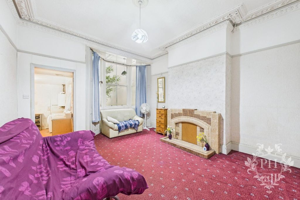Additional image 3 of 4 bed terraced house for saleCoatham Road, Redcar TS10