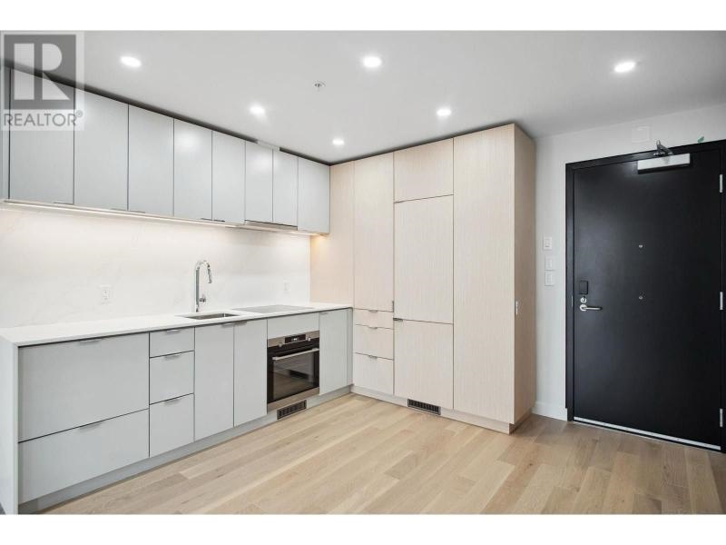 502-239 Keefer Street, Vancouver, BC, V6A 1X6