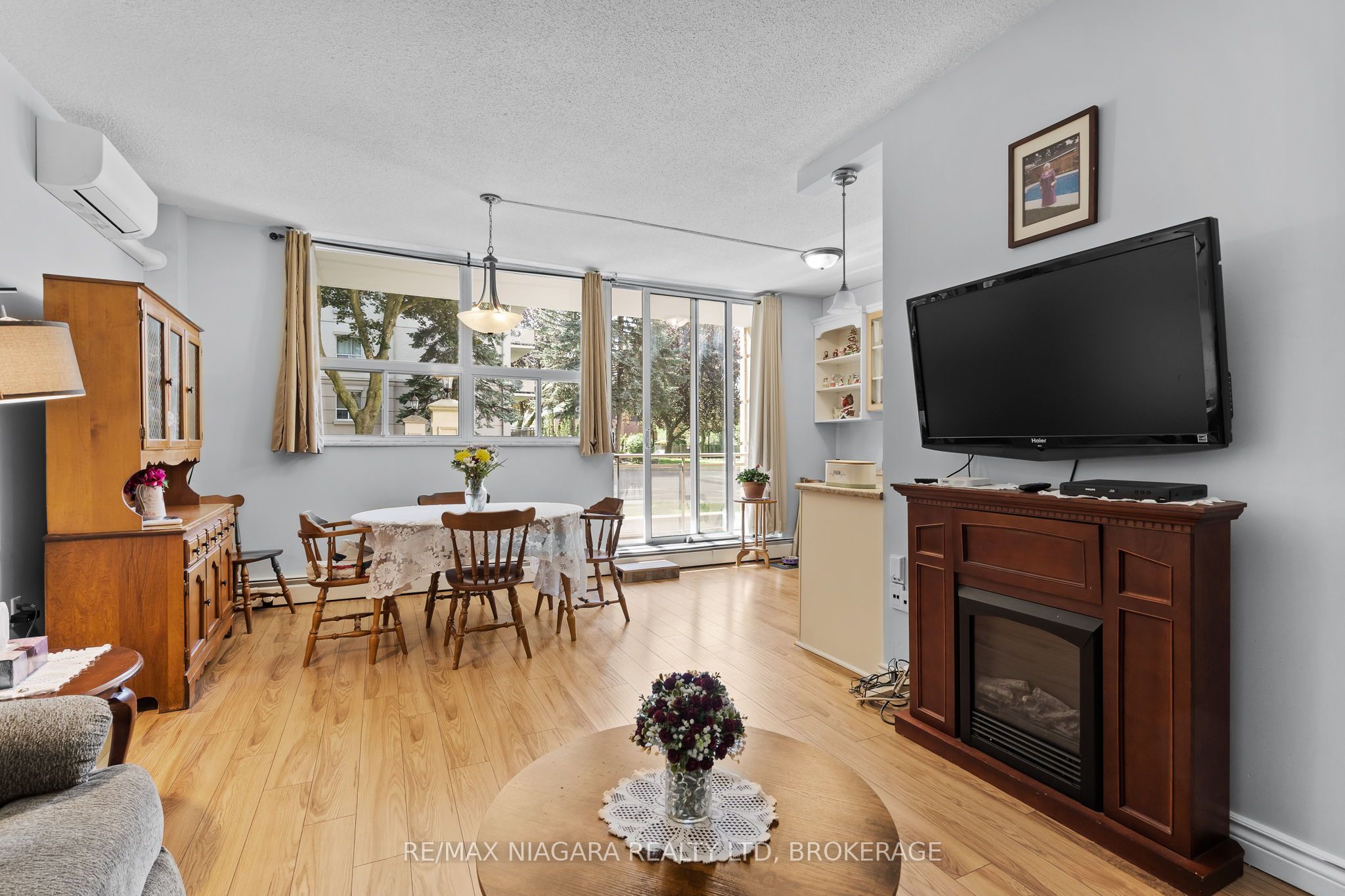 107-6390 Huggins Street, Niagara Falls, ON, L2J 1H1