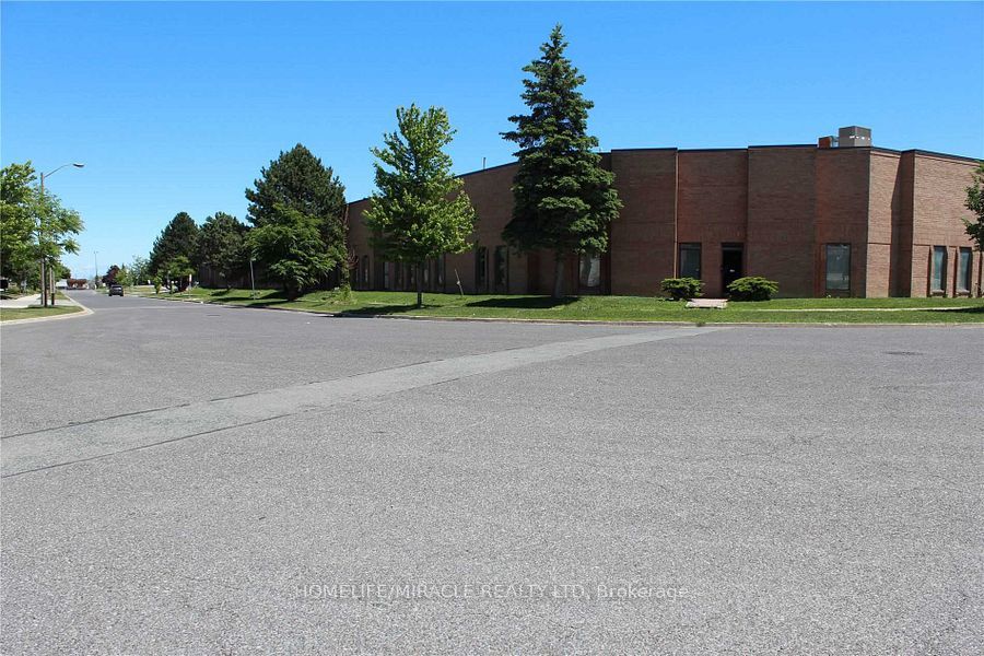 7-105 Ironside Crescent, Toronto, ON, M1X 1G2 photo 4
