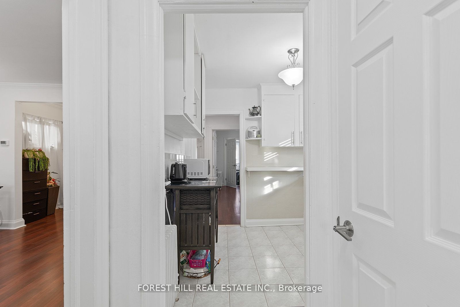 Main-55 Hartley Avenue, Toronto, ON, M6E 4E9 photo 5