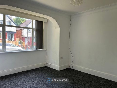 Rochester Avenue, Manchester M25