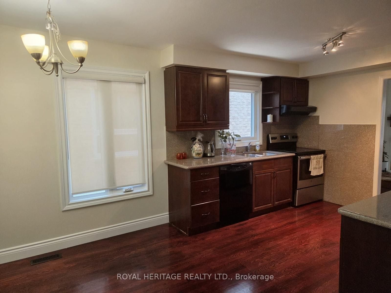 59 Hewitt Crescent, Ajax, ON, L1S 7A6 photo 5