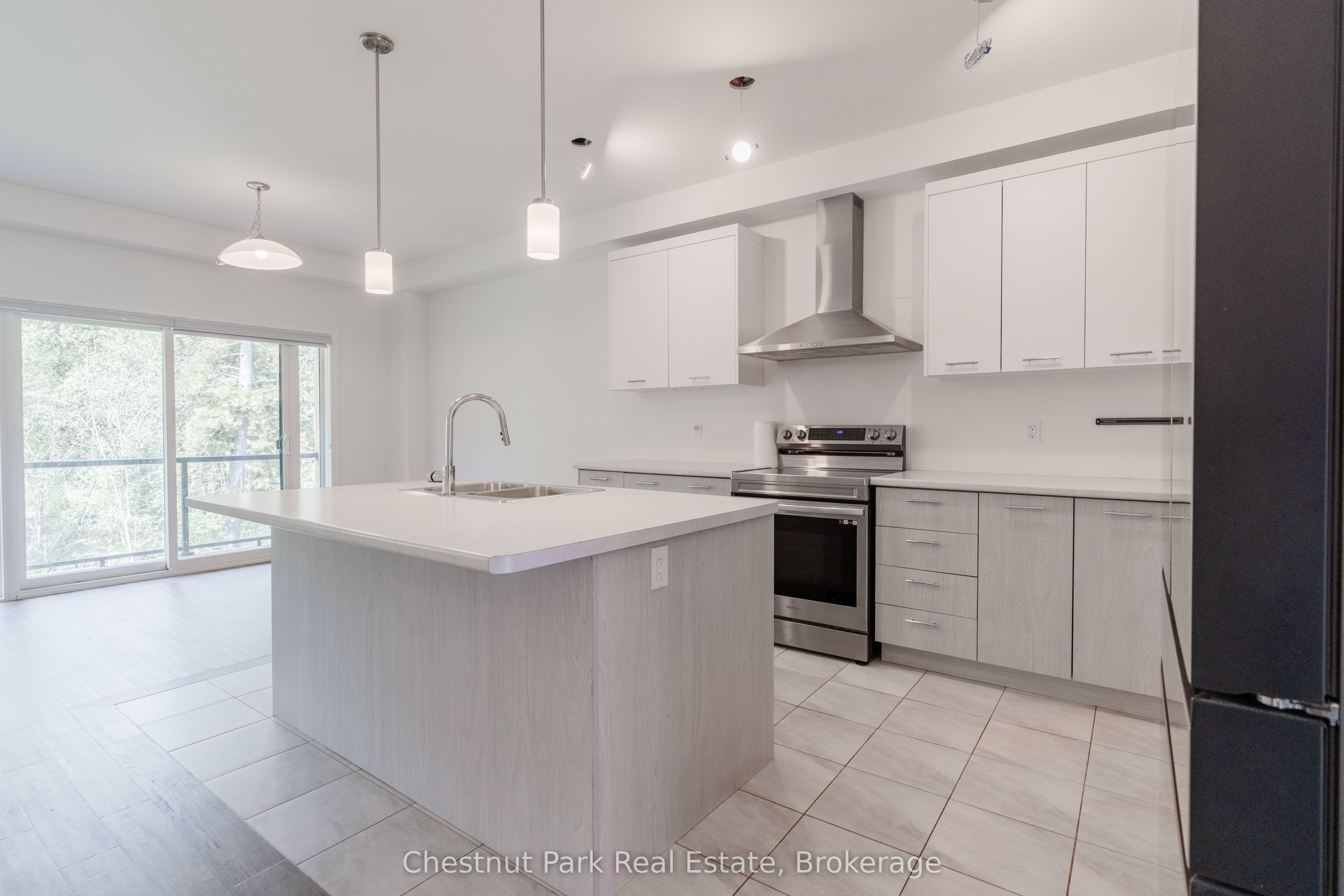 Additional image 6 of 112 Sebastian Street, Blue Mountains, ON, N0H 1J0