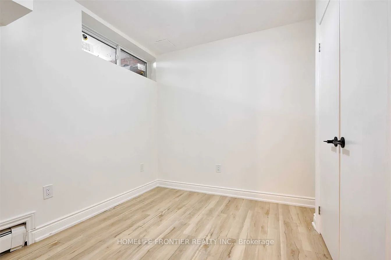 101-291 Scarlett Road, Toronto, ON, M6N 4L1 photo 5