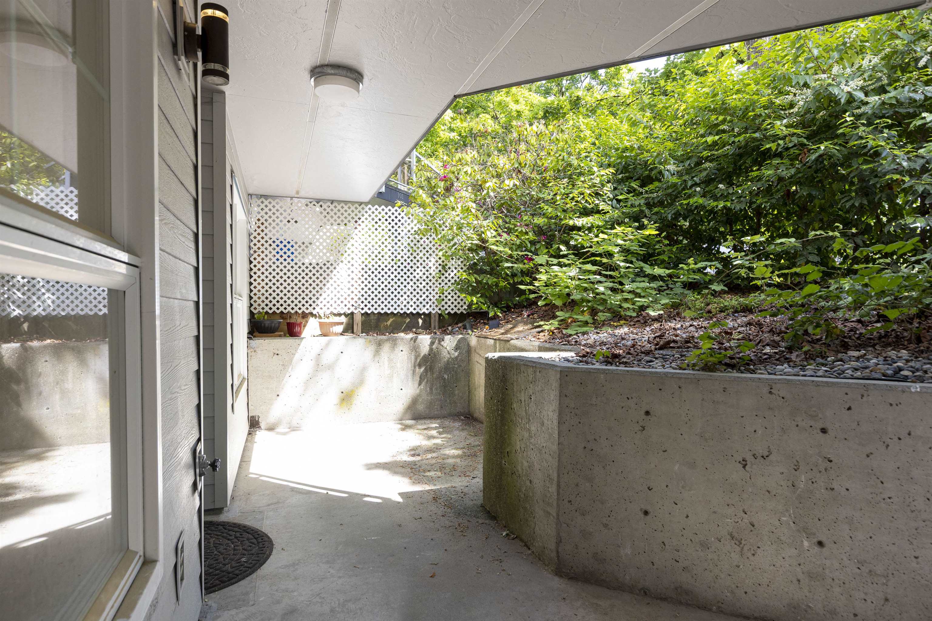 102-3787 Pender Street, Burnaby, BC, V5C 2L2 photo 5