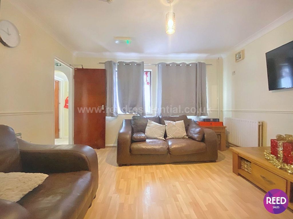 Additional image 22 of 10 bed detached house for saleDorset Gardens, Rochford SS4