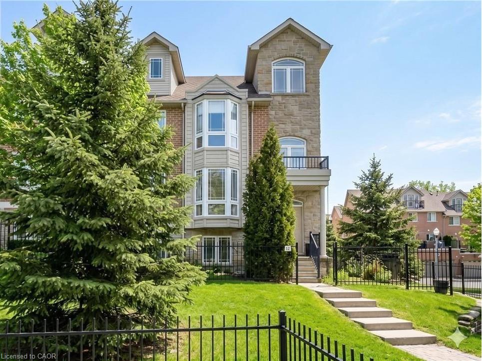 13 Whitehall Lane, Cambridge, ON, N1R 8N3