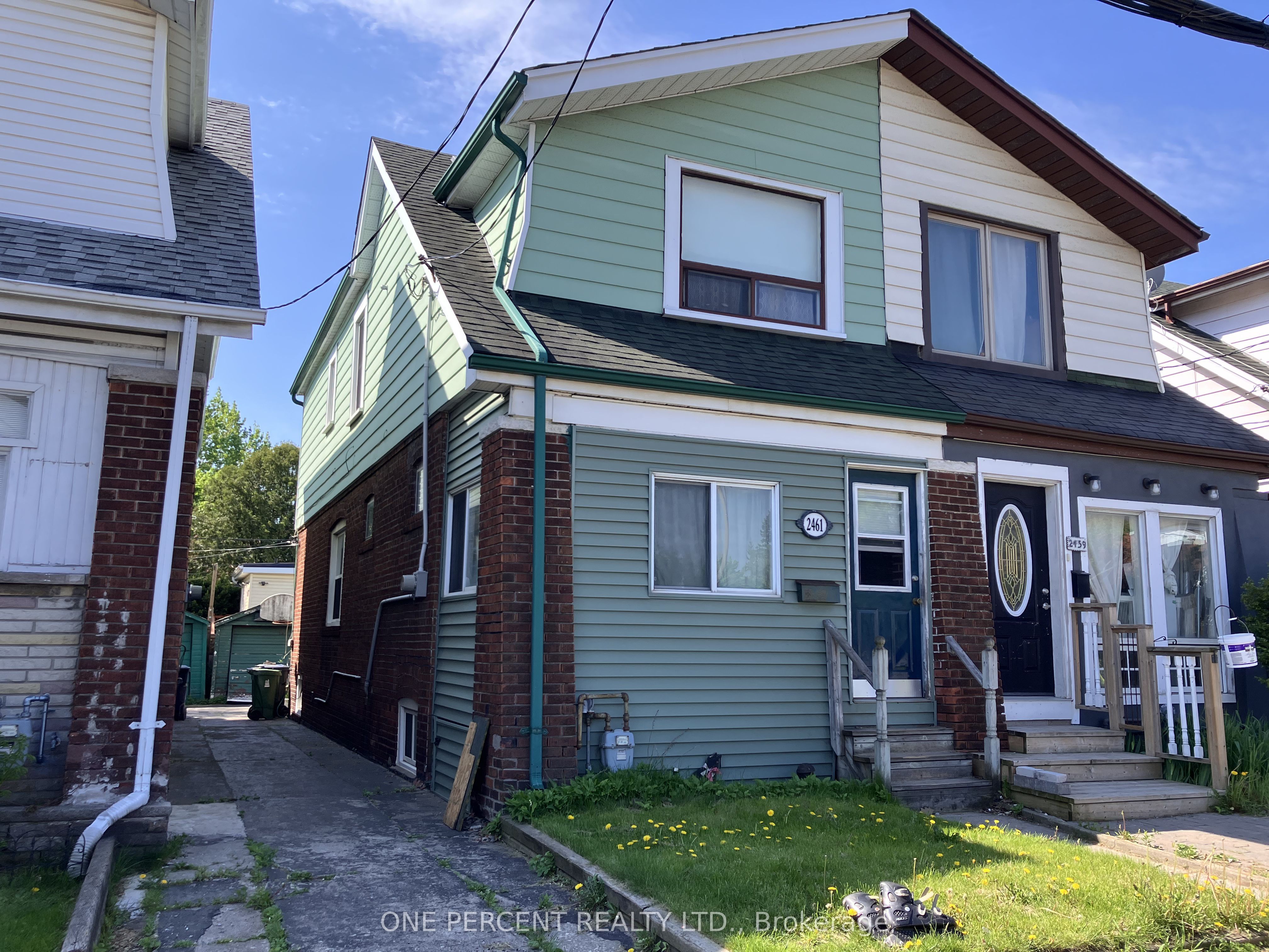 2461 Gerrard Street E, Toronto, ON, M4E 2G3